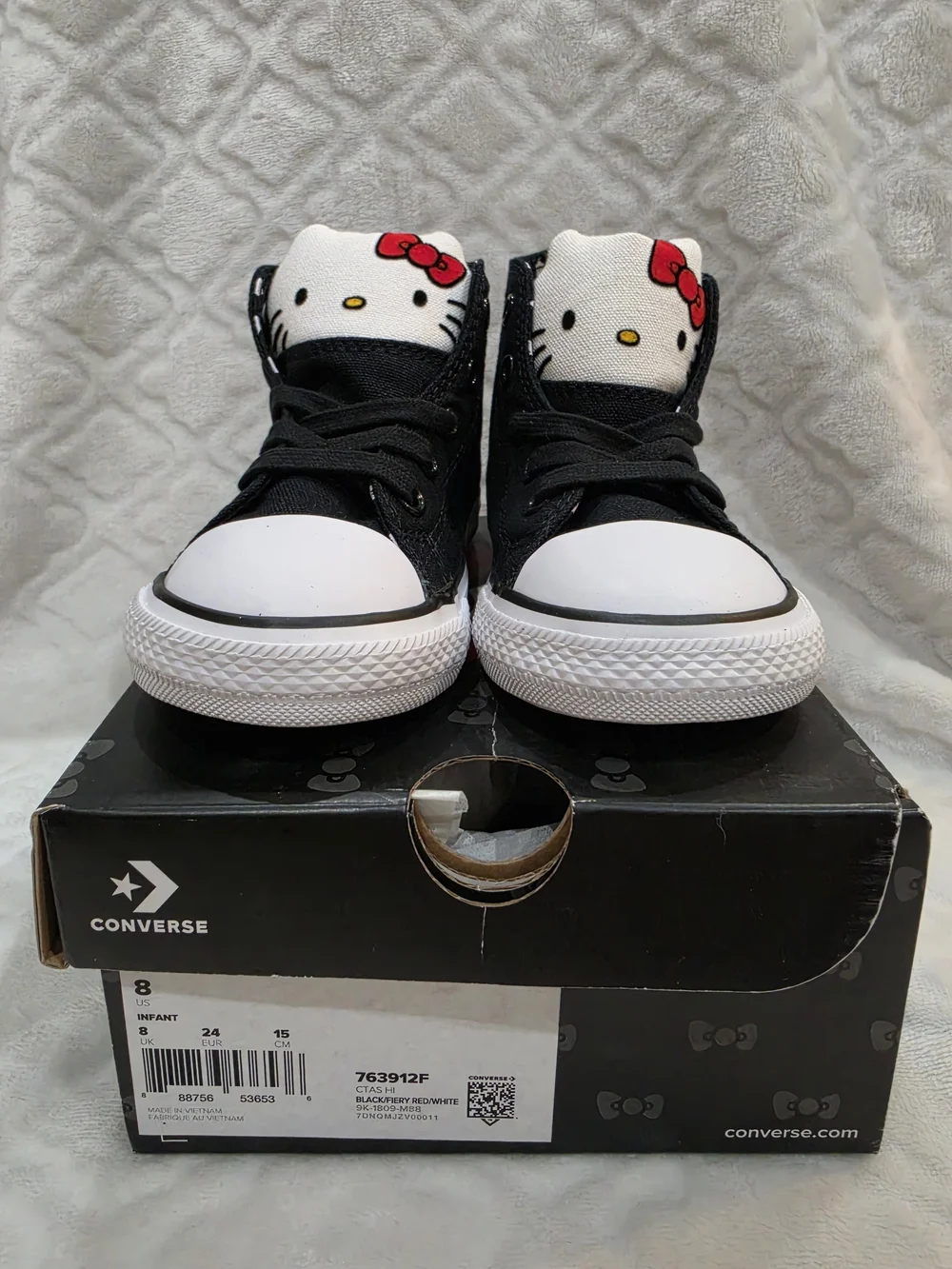 Converse Hello Kitty Black and White High-Top Kids Sneakers New With Box
